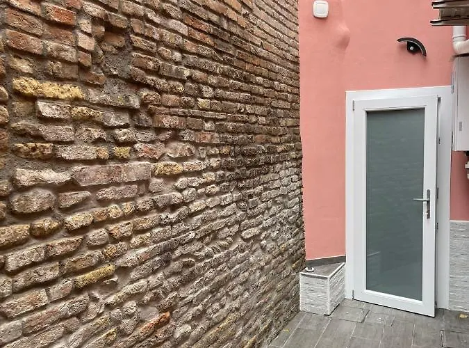 La Divina Daire Ravenna