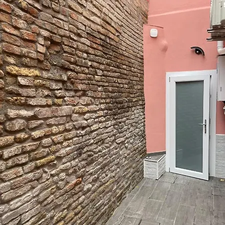 La Divina דירה ראבנה